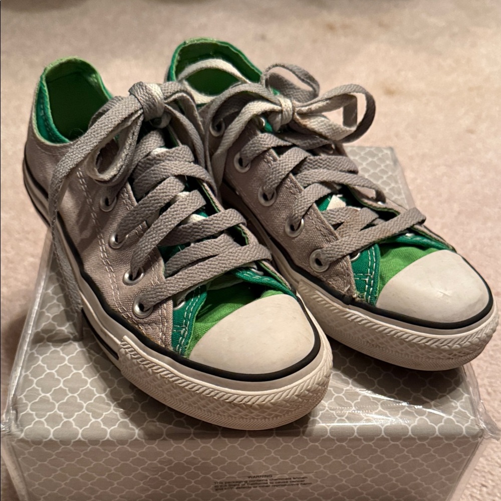 Stylish Gray and Green Canvas Sneakers